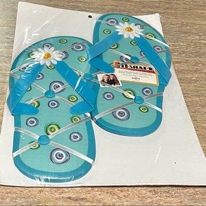 New in Shape sandal shaped Memo board set